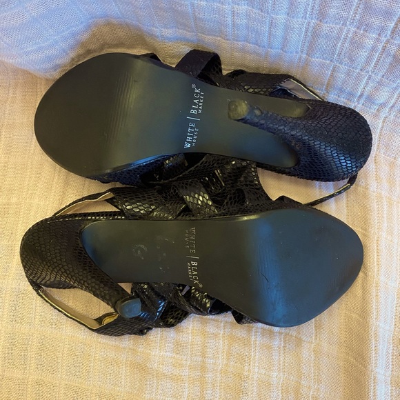 WHITE HOUSE BLACK MARKET - Picture 5 of 5